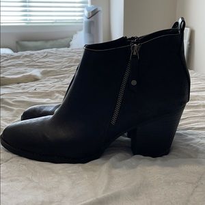 Black fashion nova boots